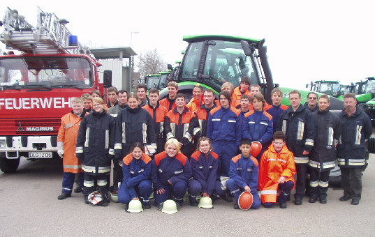 Gruppenfoto bei der Ausbildung zum Truppmann / Truppfrau