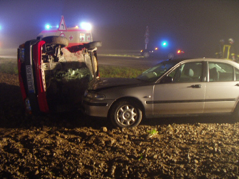 Durch Verkehrsunfall beschädigte Pkw's