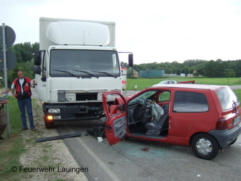 Beschädigte Unfallfahrzeuge