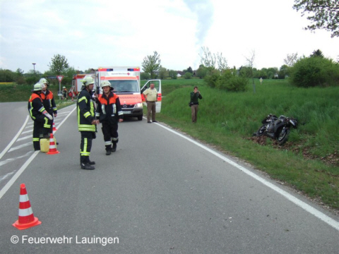 Abgesperrte Unfallstelle zur Aufnahme durch die Polizei