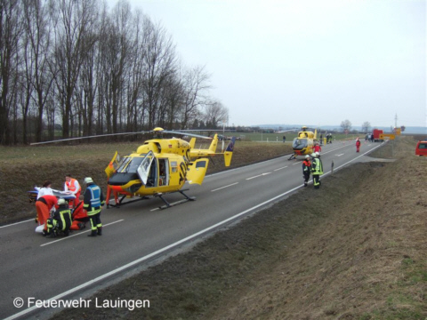 Verbringung eines Verletzten zum Hubschrauber