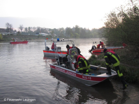 Auslaufen der Einsatzboote