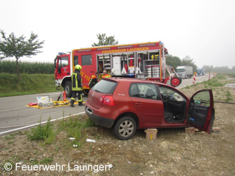 Ein Unfallfahrzeug nach Bergung des Verletzten